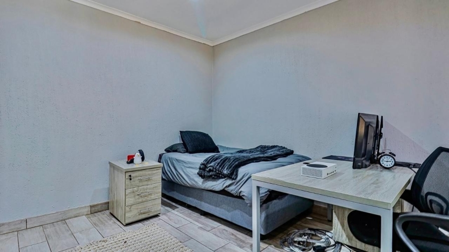 To Let 3 Bedroom Property for Rent in Cashan North West
